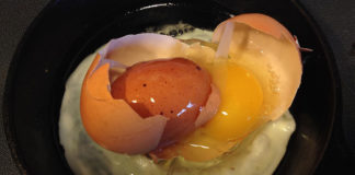 Egg inception, l’uovo con dentro un altro uovo | TuttoSulleGalline.it