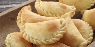 Ricetta delle Empanadas con uova e formaggio