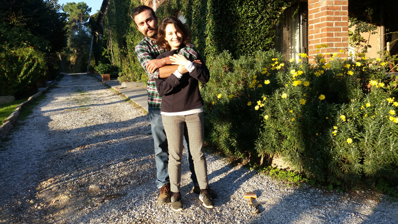 Filippo e Chiara presso il cascinale Le Macchie nel territorio di Usigliano (Pisa, Toscana)