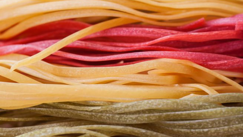 Pasta all'uovo colorata e aromatizzata