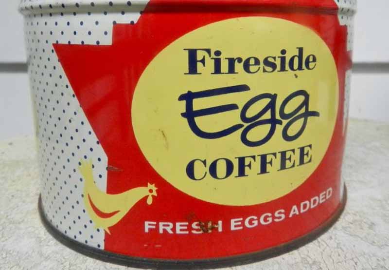 Contenitore vintage in latta dell'Egg Coffee Fireside