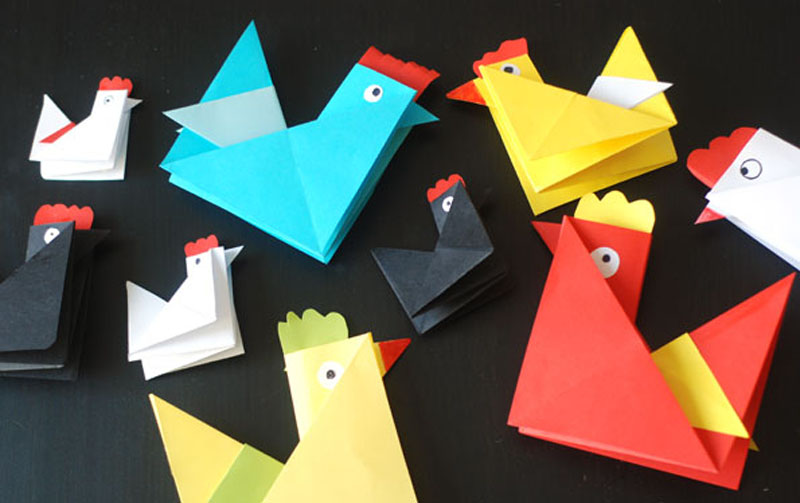 Pollaio origami multicolore e multiforme