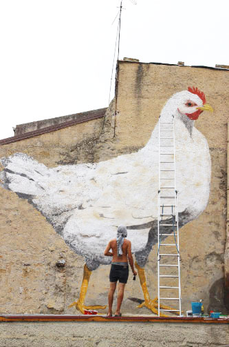 Murales di galli e galline