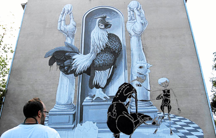 Murales di galli e galline