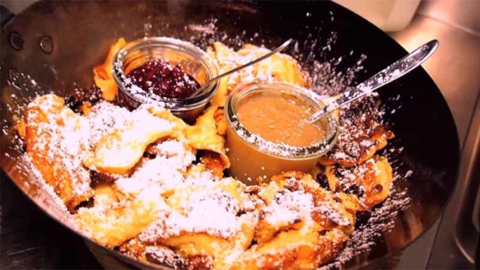 Kaiserschmarren, imperiale frittata dolce delle malghe alpine (tra Tirolo e Dolomiti) | Tuttosullegalline.it