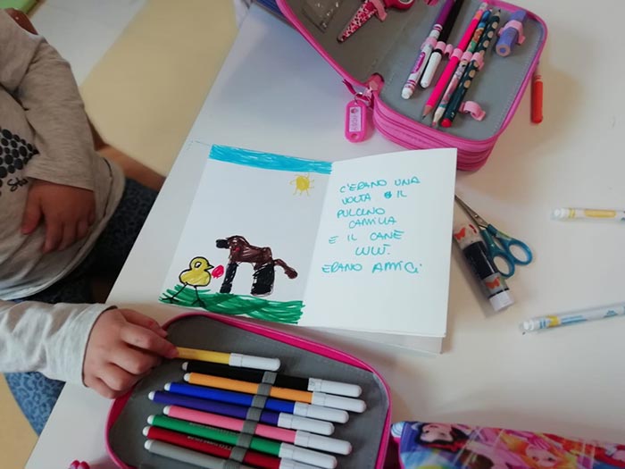 Gallina va in classe, uno dei racconti scritto dai bambini