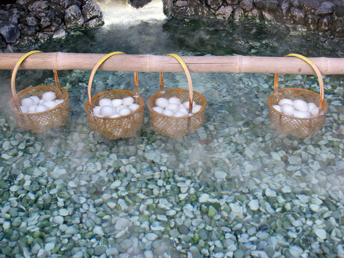 Onsen Tamago cotte alla Kusatsu Onsen a Gunma